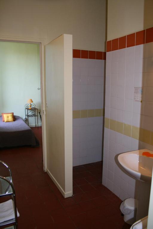Auberge Du Chateau Margon  Room photo