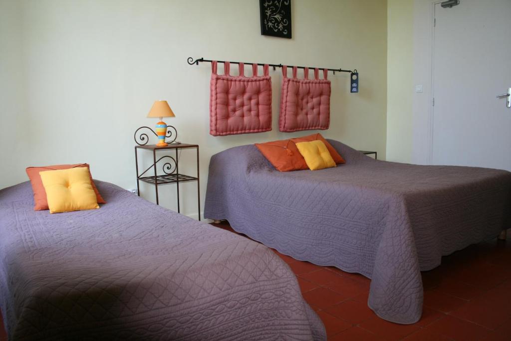 Auberge Du Chateau Margon  Room photo